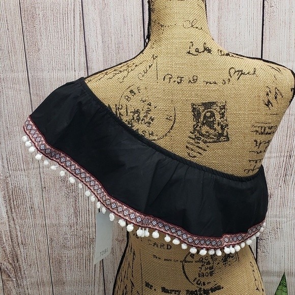 Tobi Tops Black Judy One Shoulder Crop Top Tribal Print Summer - Picture 3 of 7